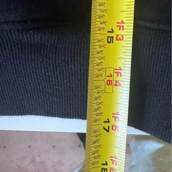 Aritzia Tna Cozy Fleece Boyfriend Boxy Quarter Zip Cropped Hoodie Black Sz XXS - Picture 12 of 13